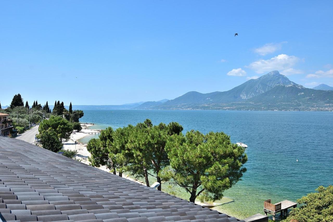 Apartment Azzurro Torri Del Benaco Luaran gambar